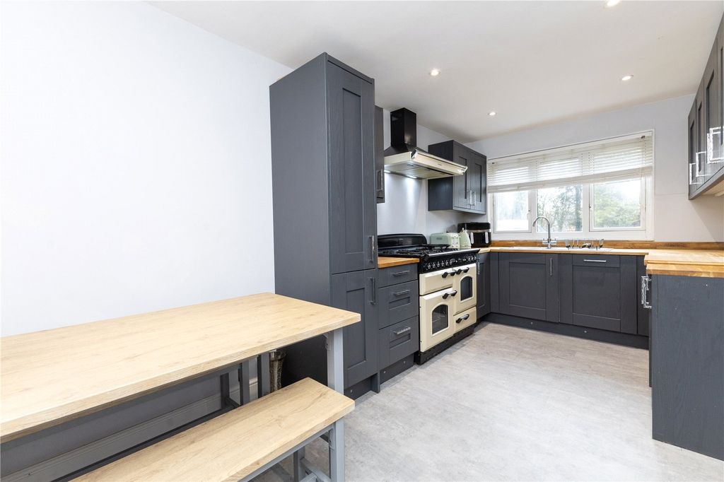 Property photo 3 of 10 Picture No. 09