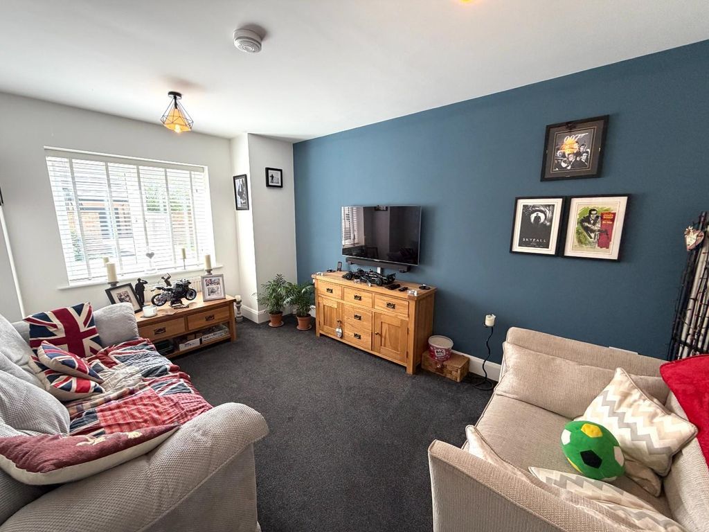 Property photo 2 of 14 Living Room.Jpg