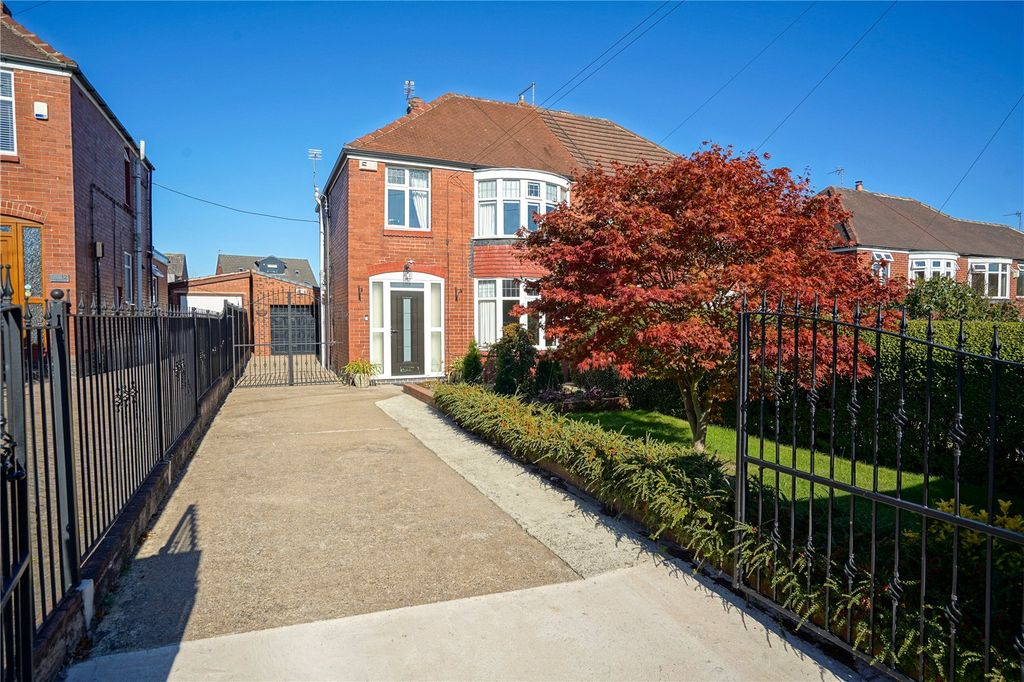 Property photo 1 of 19 Picture No. 12