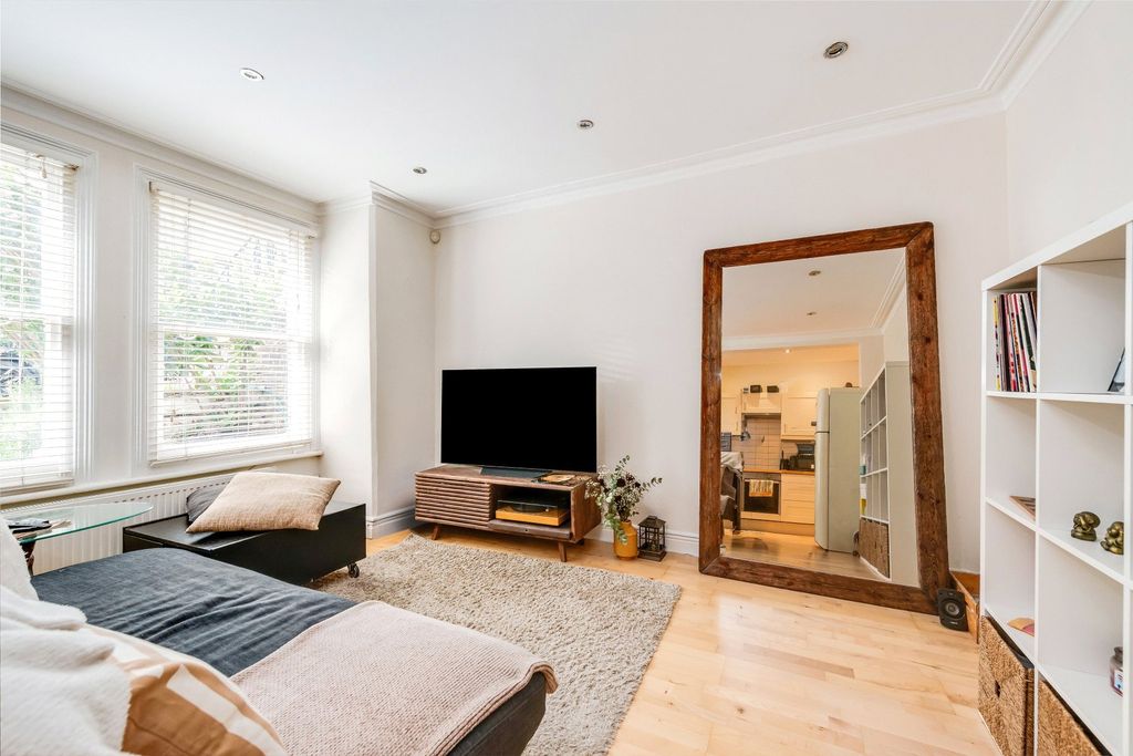 Property photo 3 of 7 Picture No. 01