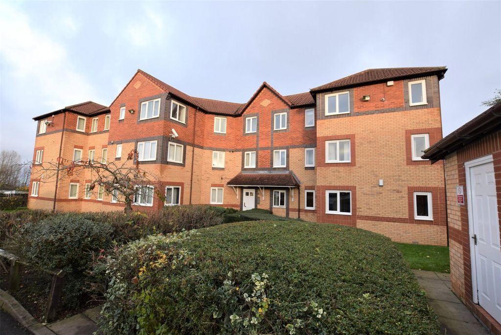 2 bed flat for sale Carr Hill
