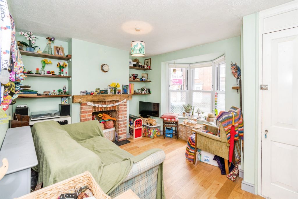 Property photo 3 of 17