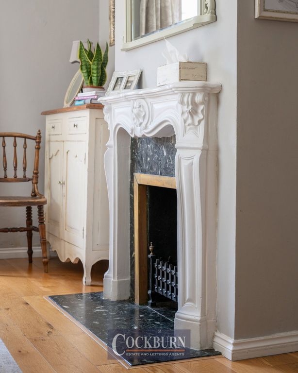 Property photo 3 of 37