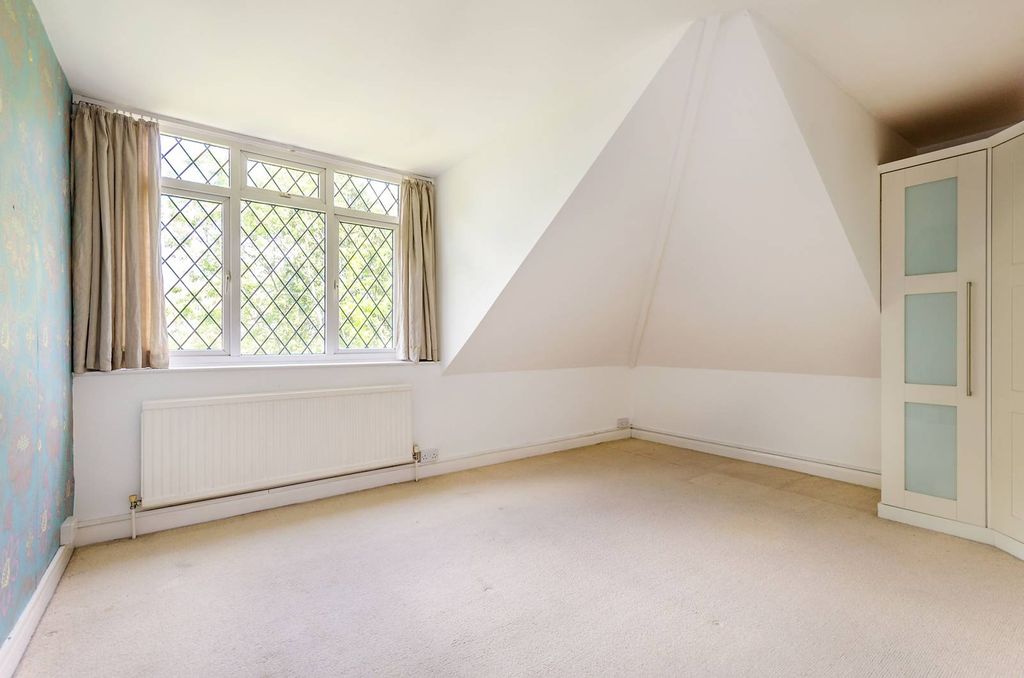 Property photo 3 of 8