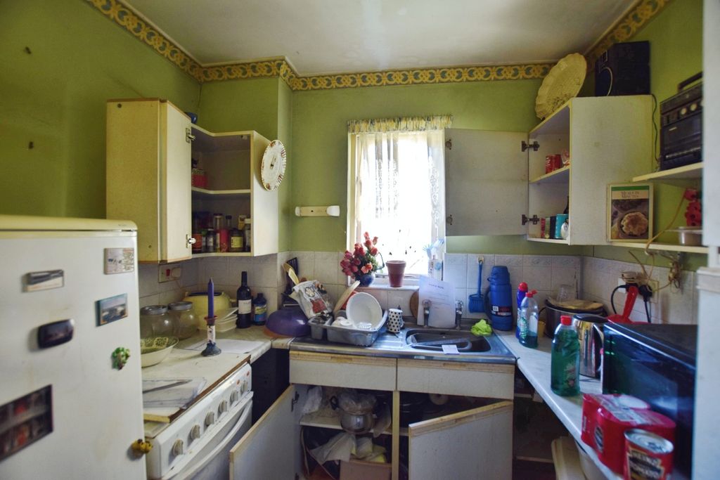 Property photo 3 of 5 Pbox-Img.Jpg