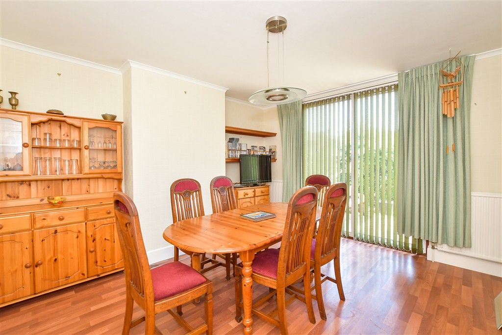 Property photo 2 of 18 Dining Area