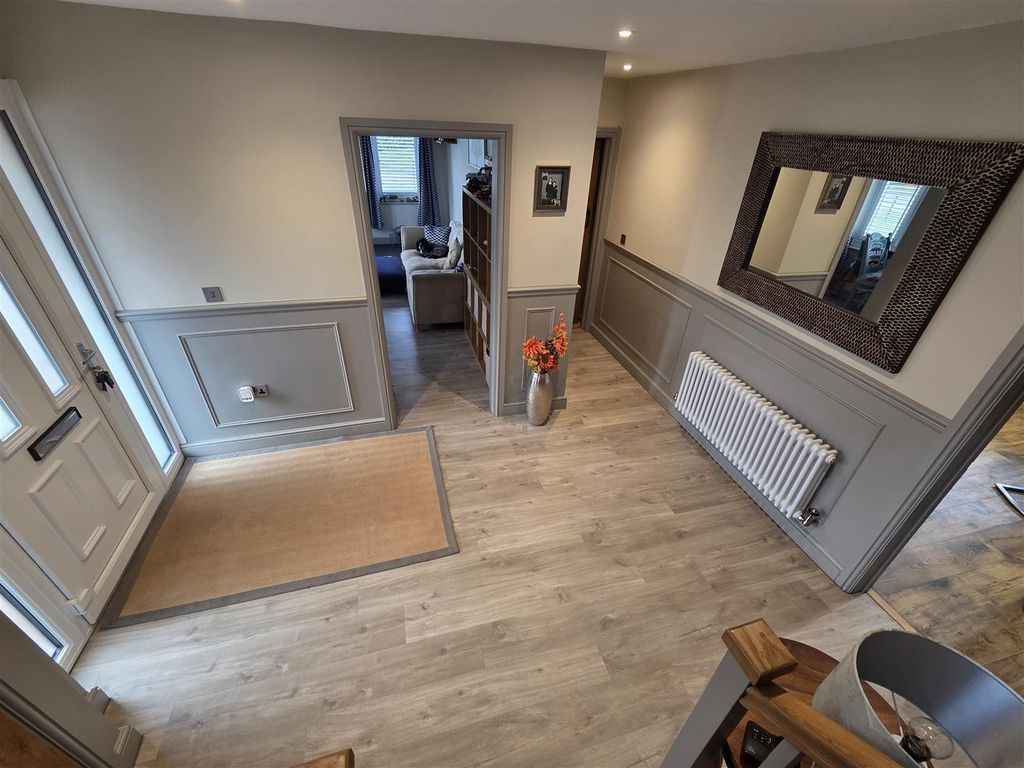 Property photo 3 of 36 20251118_101145.Jpg