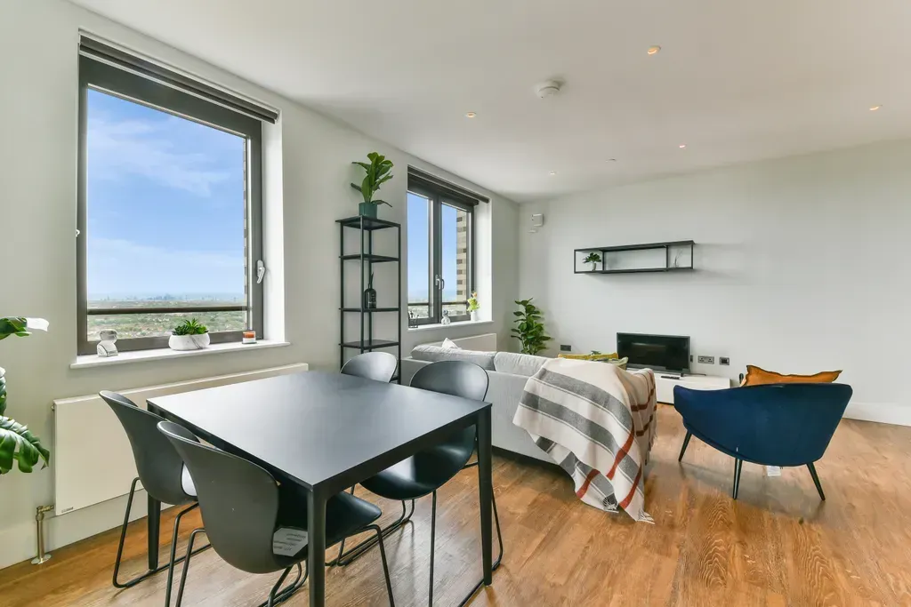 Property photo 2 of 20