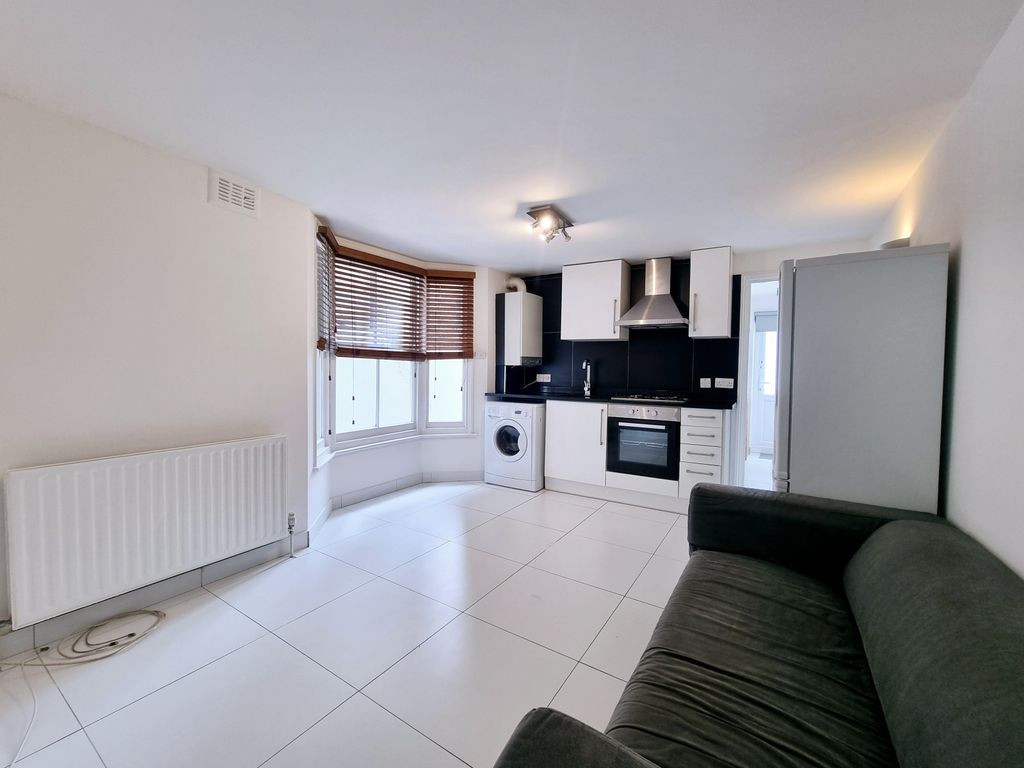 Property photo 2 of 5 Gallery