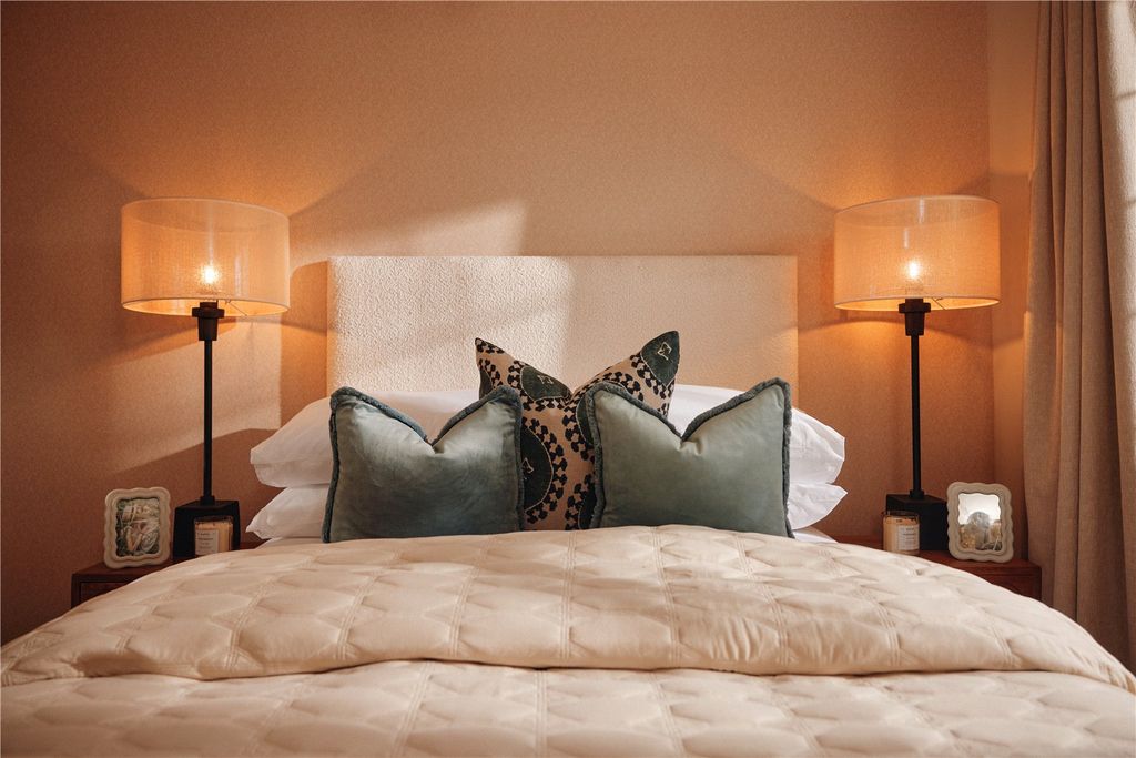 Property photo 3 of 6 Picture No. 02