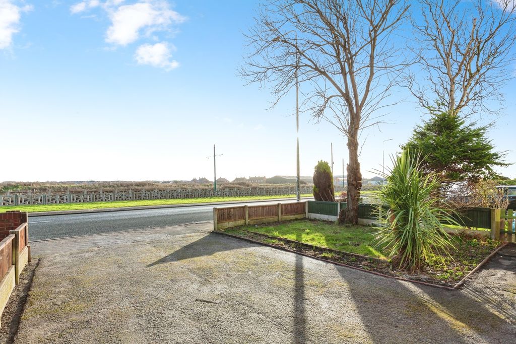 Property photo 2 of 20 Pbox-Img.Jpg