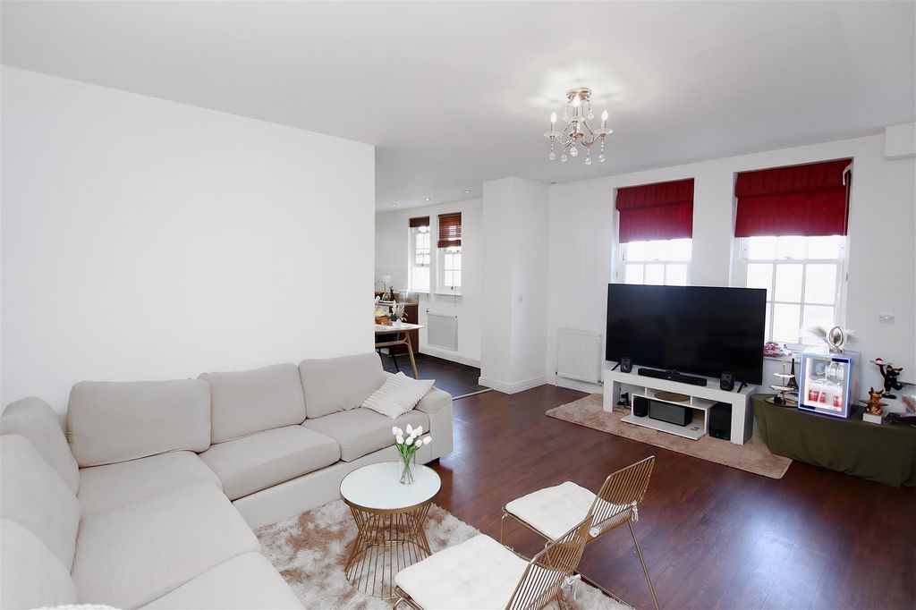 Property photo 2 of 12 Img_3255Dp2.Jpg