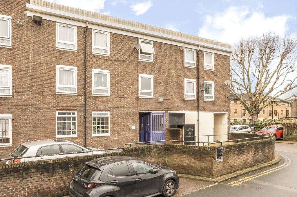 Property photo 1 of 10 Exterior