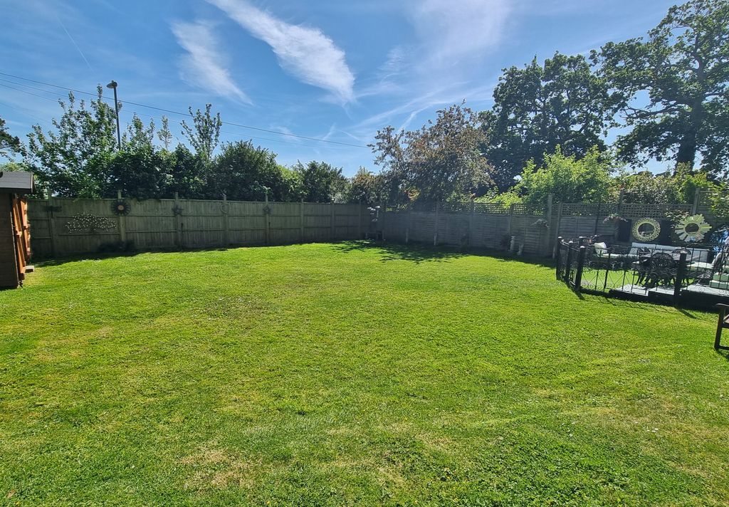 Property photo 3 of 34