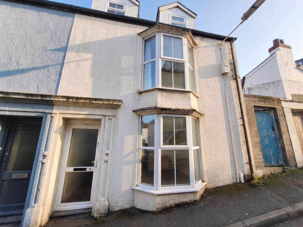 Property photo 1 of 8