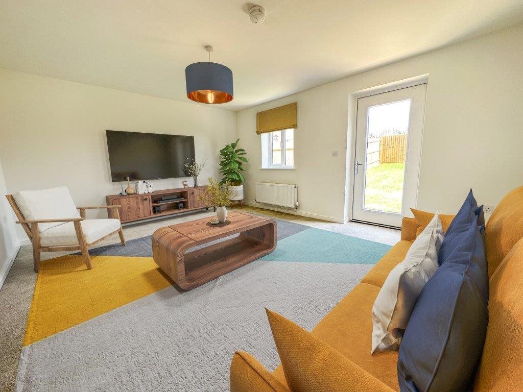 Property photo 3 of 9 Living Dining Room
