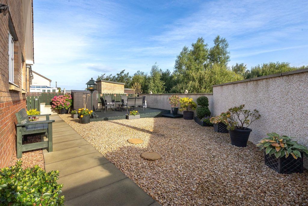 Property photo 2 of 24