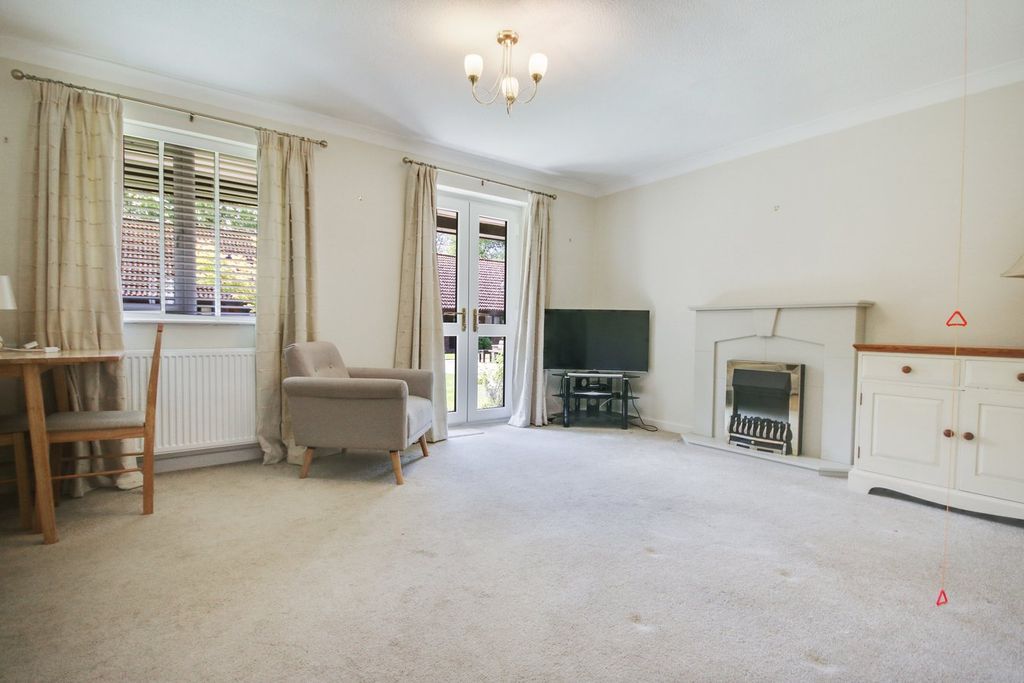 Additional image 7 of 1 bed property for saleLondon Road, Felbridge RH19