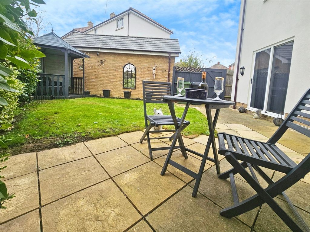 Property photo 3 of 22 Picture No. 16