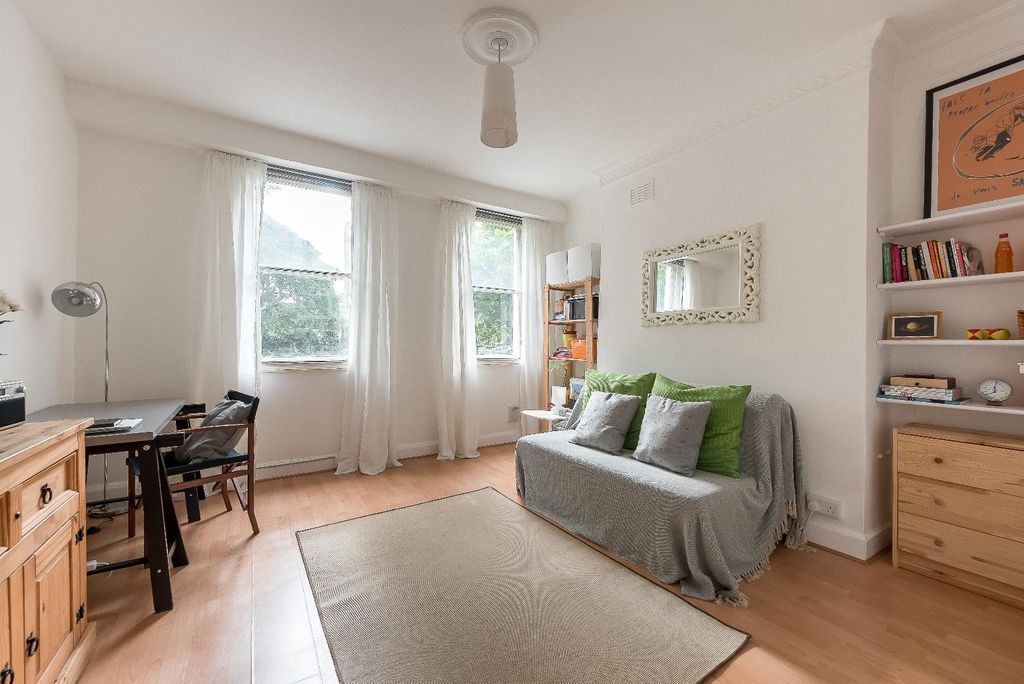 Property photo 1 of 5