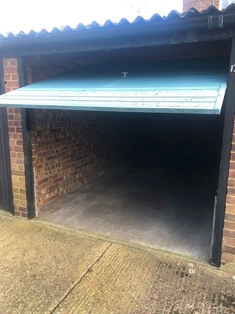 Property photo 2 of 4