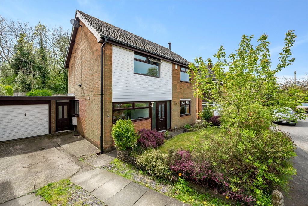 Property photo 1 of 39 4065790