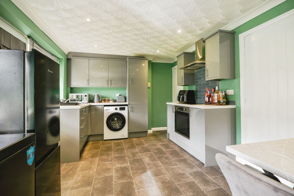 Property photo 2 of 19 Photo #2