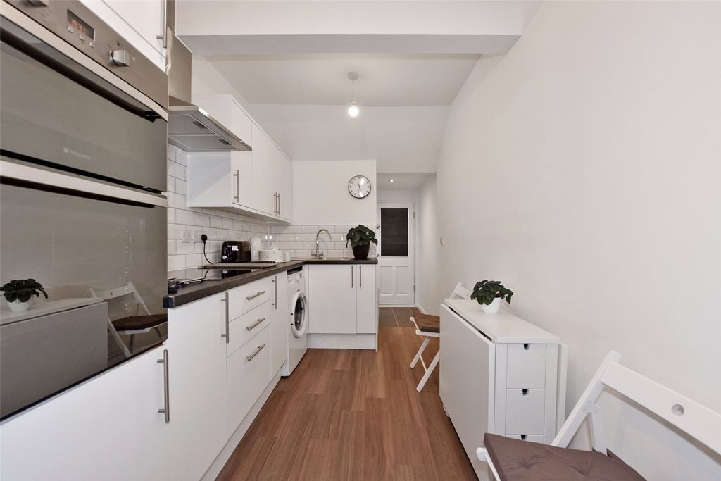 Property photo 1 of 5 Picture No. 05