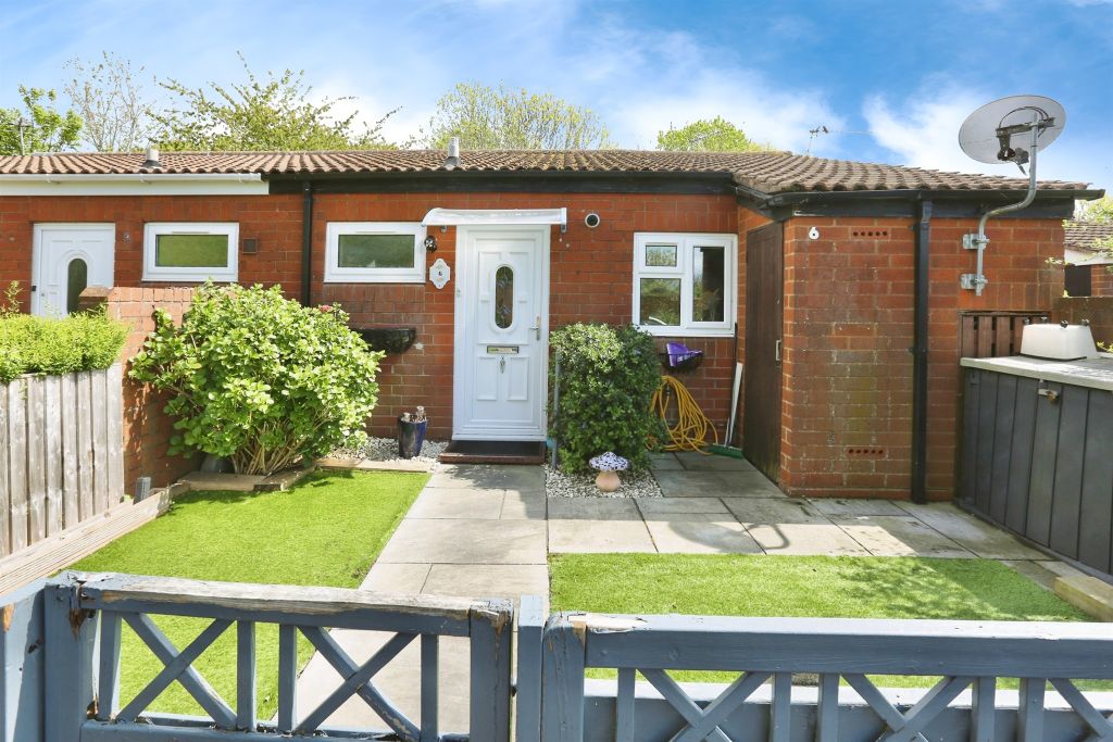 Property photo 1 of 11