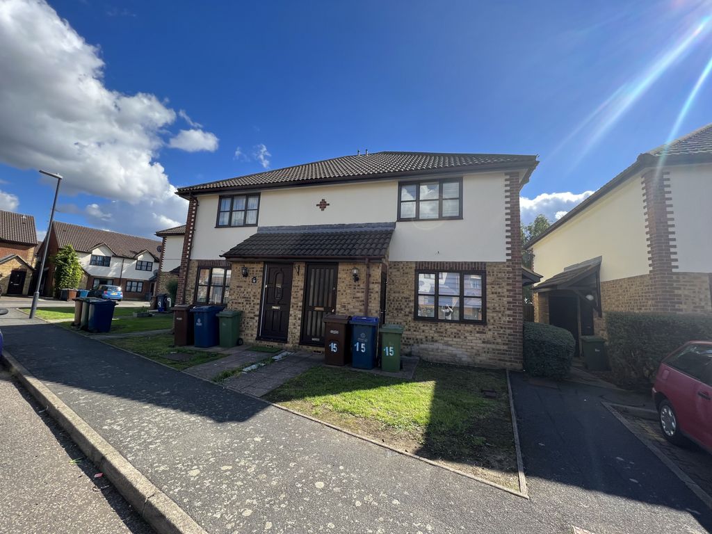 Property photo 1 of 12 1 Bed Maisonette For Sale In Northolt