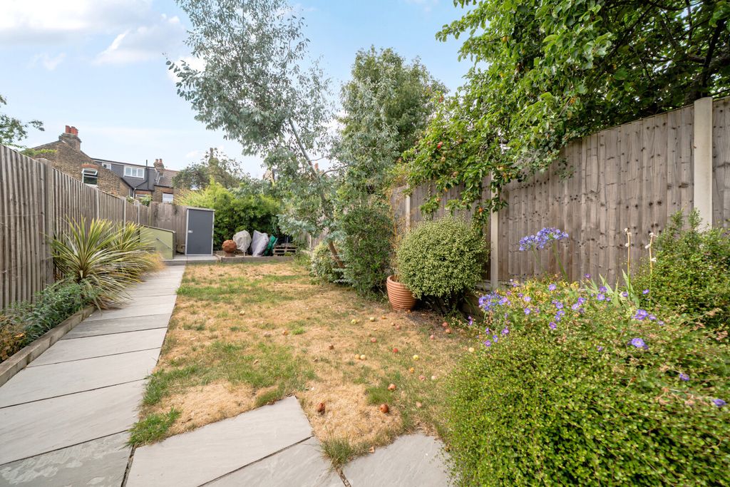 Property photo 3 of 16 1497410-15-6A6389...