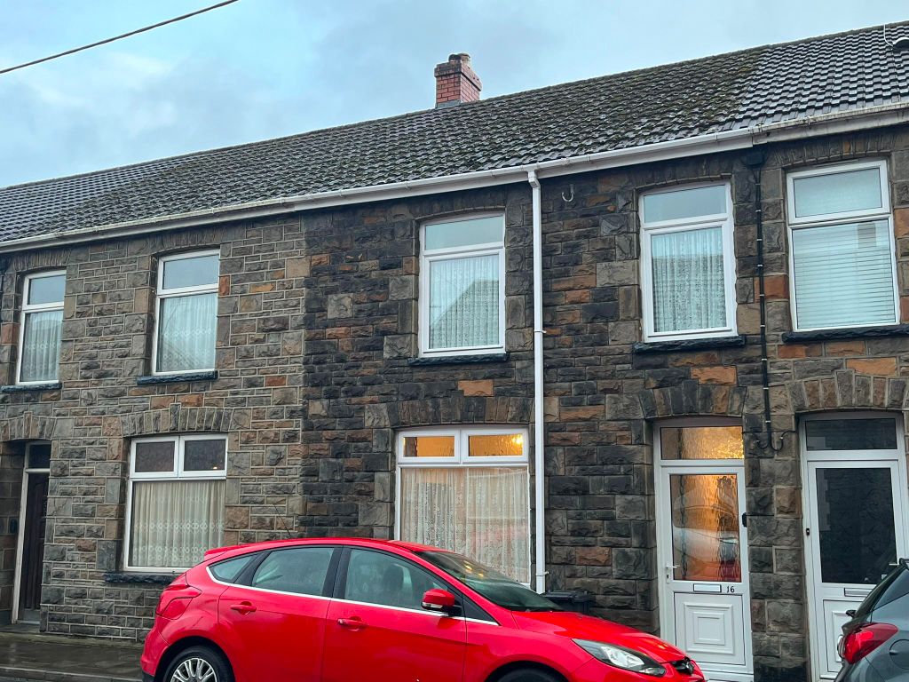 Property photo 2 of 23