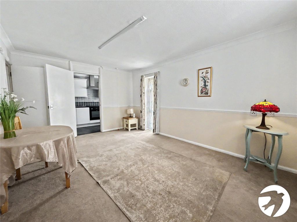 Property photo 1 of 18 Picture No. 30