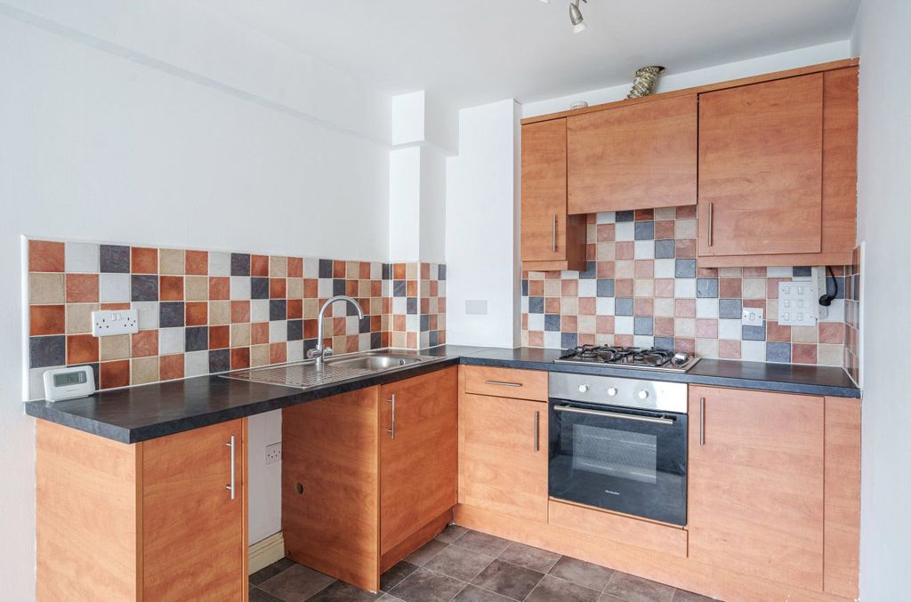 Property photo 2 of 10 Picture No. 05