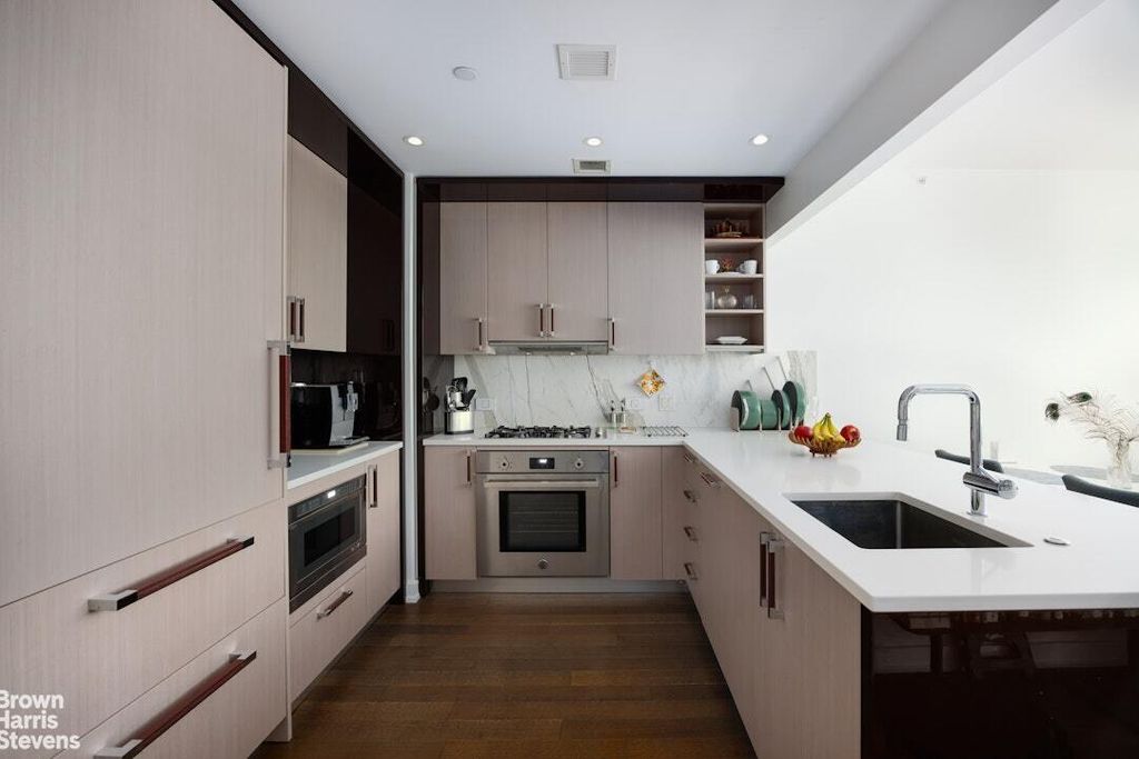 Property photo 2 of 3 <Alttext/>