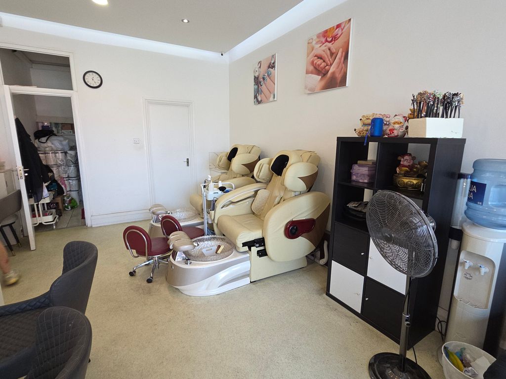 Property photo 3 of 23