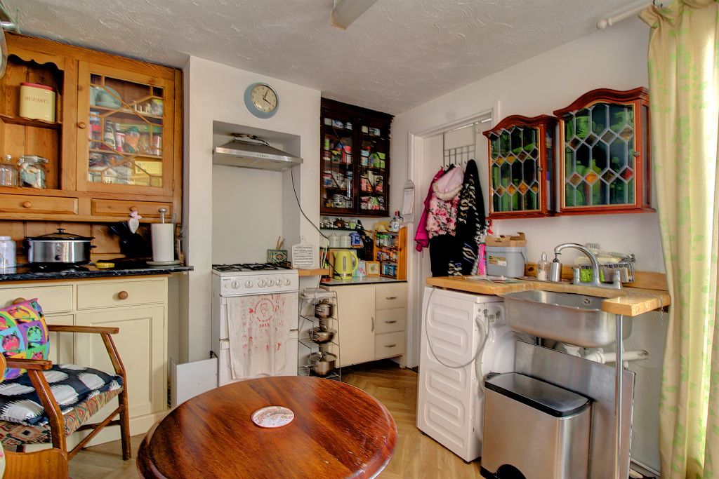 Property photo 3 of 7