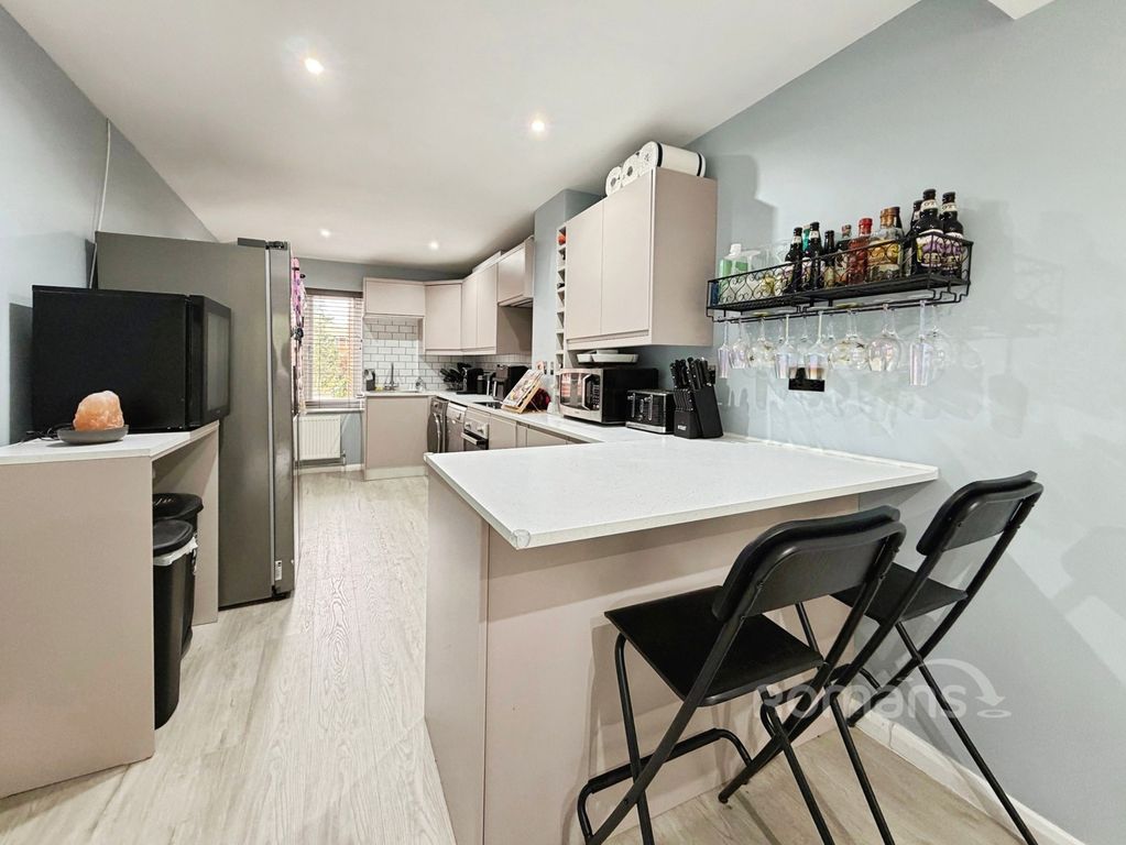 Property photo 2 of 22 Pbox-Img.Jpg