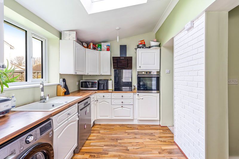 Property photo 3 of 16 Photo 5