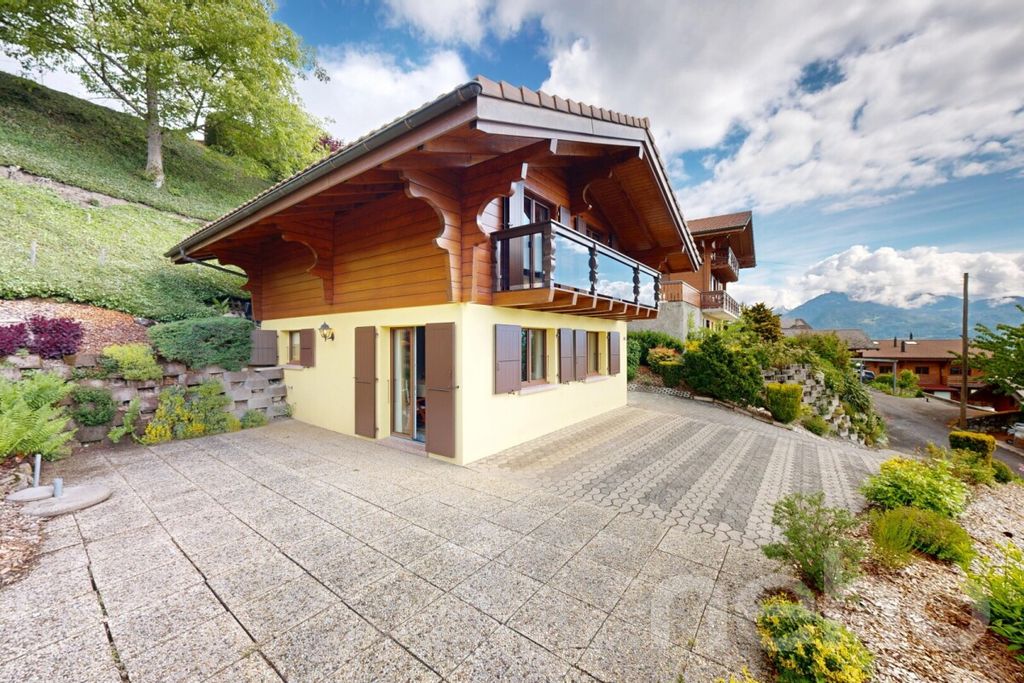 Property photo 2 of 3