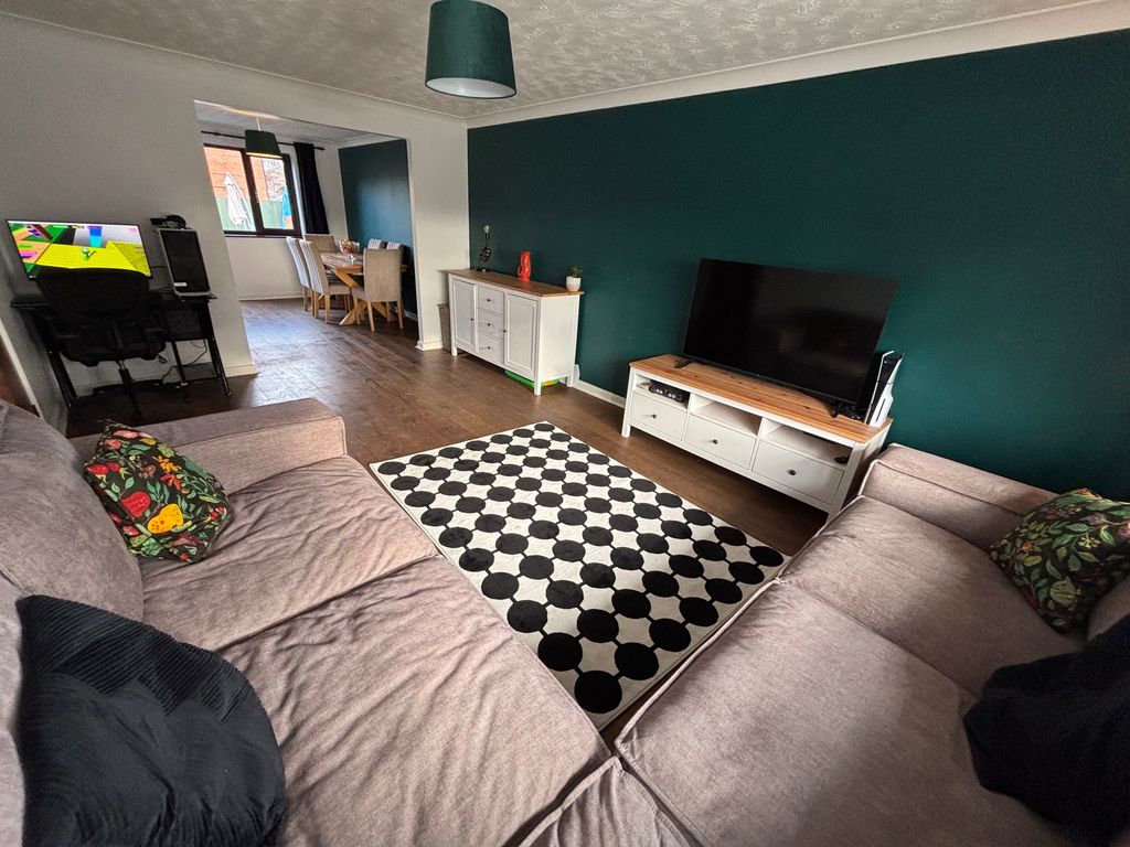 Property photo 2 of 10 Img_7428