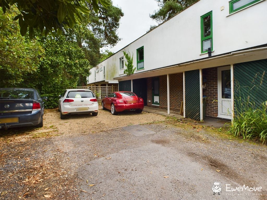 Property photo 1 of 18 Cam02877G0-Pr0053-Still029