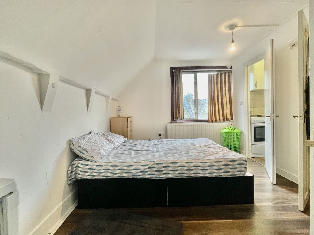 Property photo 3 of 4 Gallery