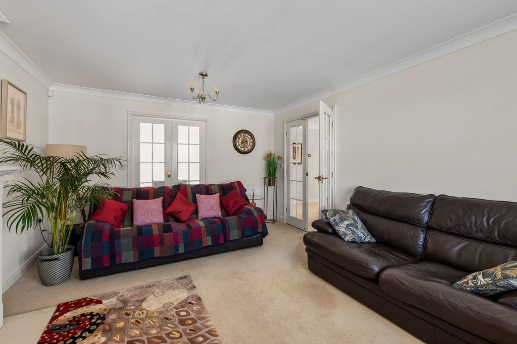 Property photo 3 of 29