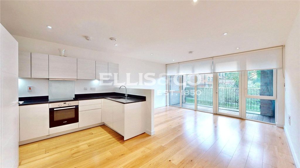 Property photo 3 of 13 Picture No. 14