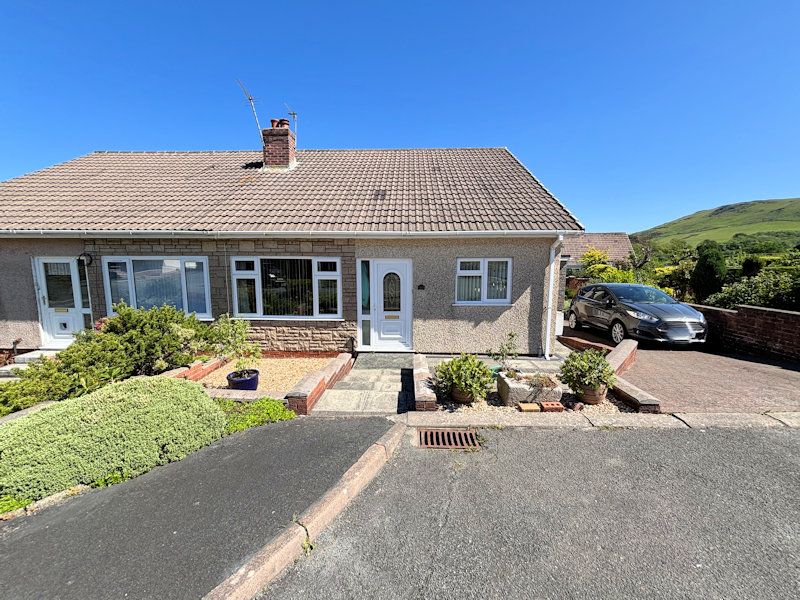 Property photo 1 of 32