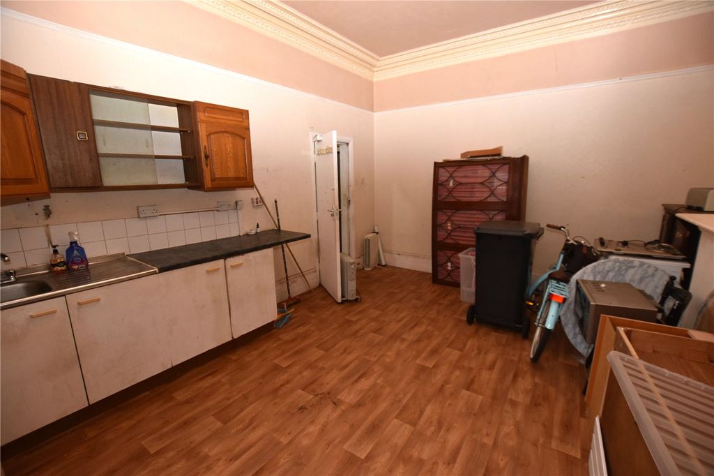 Property photo 2 of 25 Picture No. 03