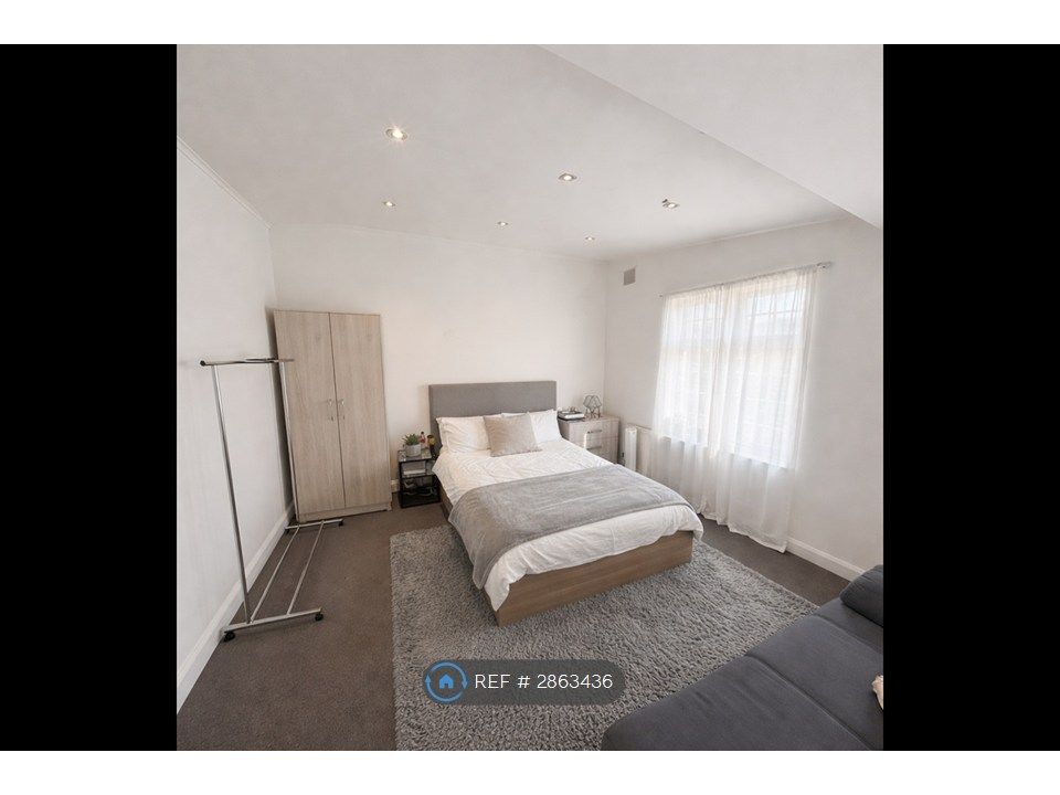 Property photo 1 of 4