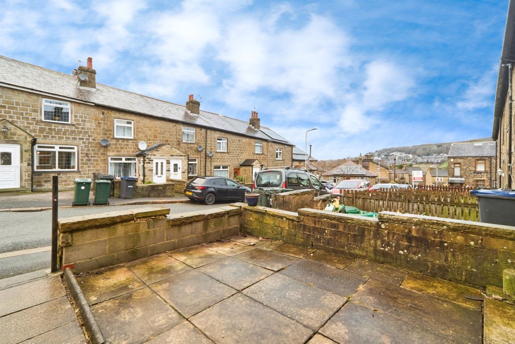 Property photo 2 of 20