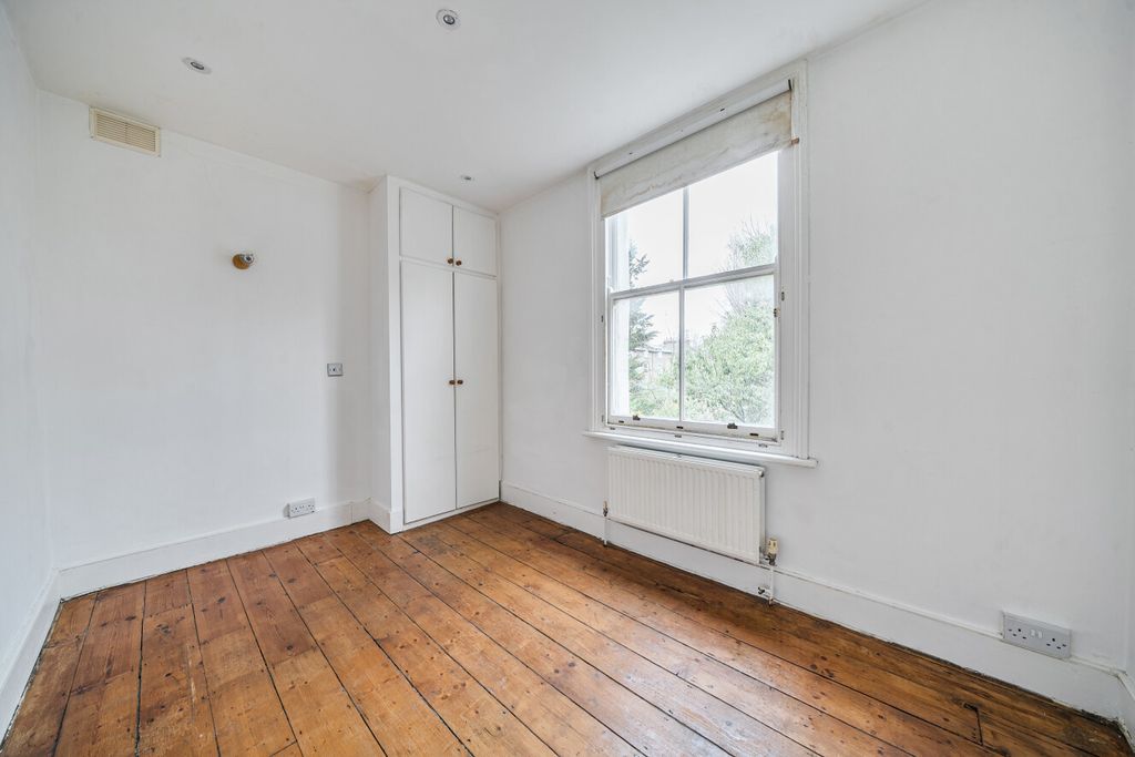 Property photo 3 of 12 1436645-13-69Cbaf...